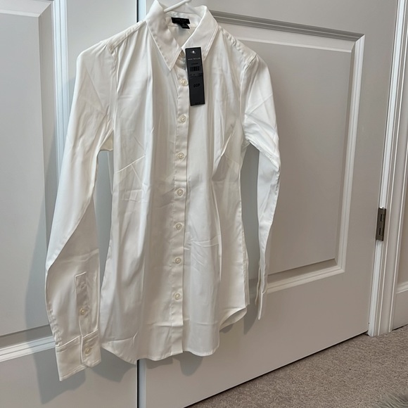 White - Picture 3 of 4